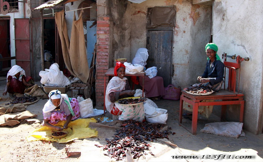 Medeber recycling market, Asmara Eritrea