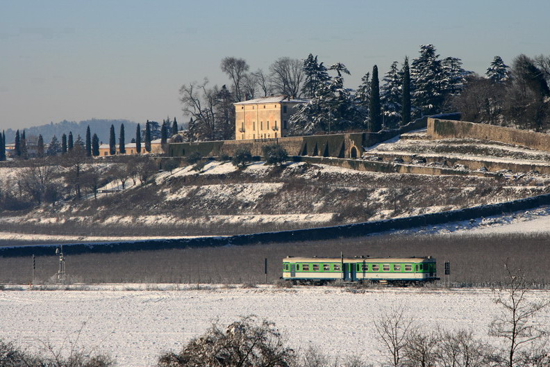 Il treno e la neve in Franciacorta