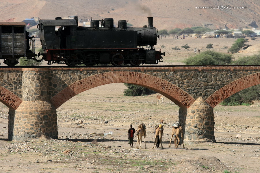 Moncullo bridge Eritrea